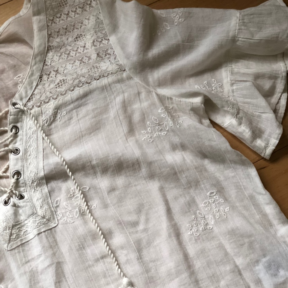 SOLD American Eagle Lace Blouse